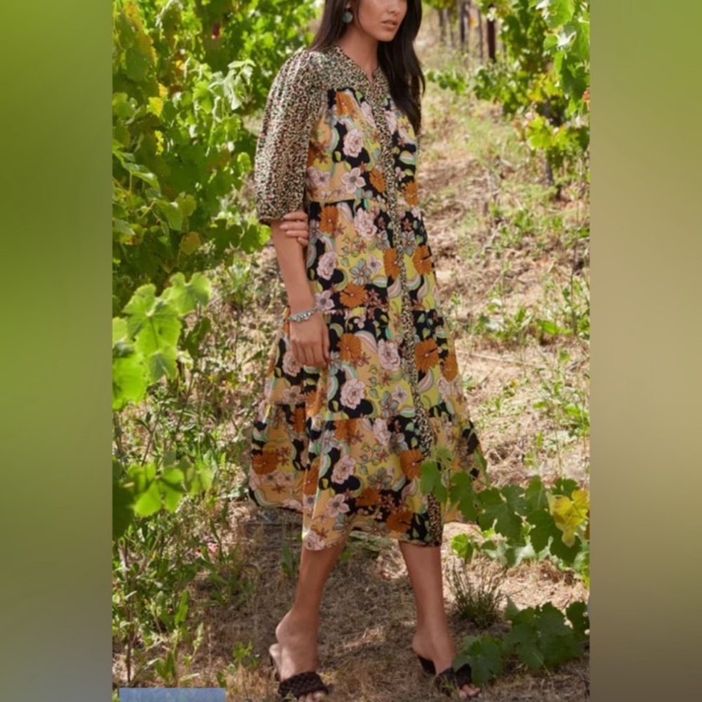 Johnny Was Tate Dre’s  Tiered Silk Floral Midi Dress size S missing buttons